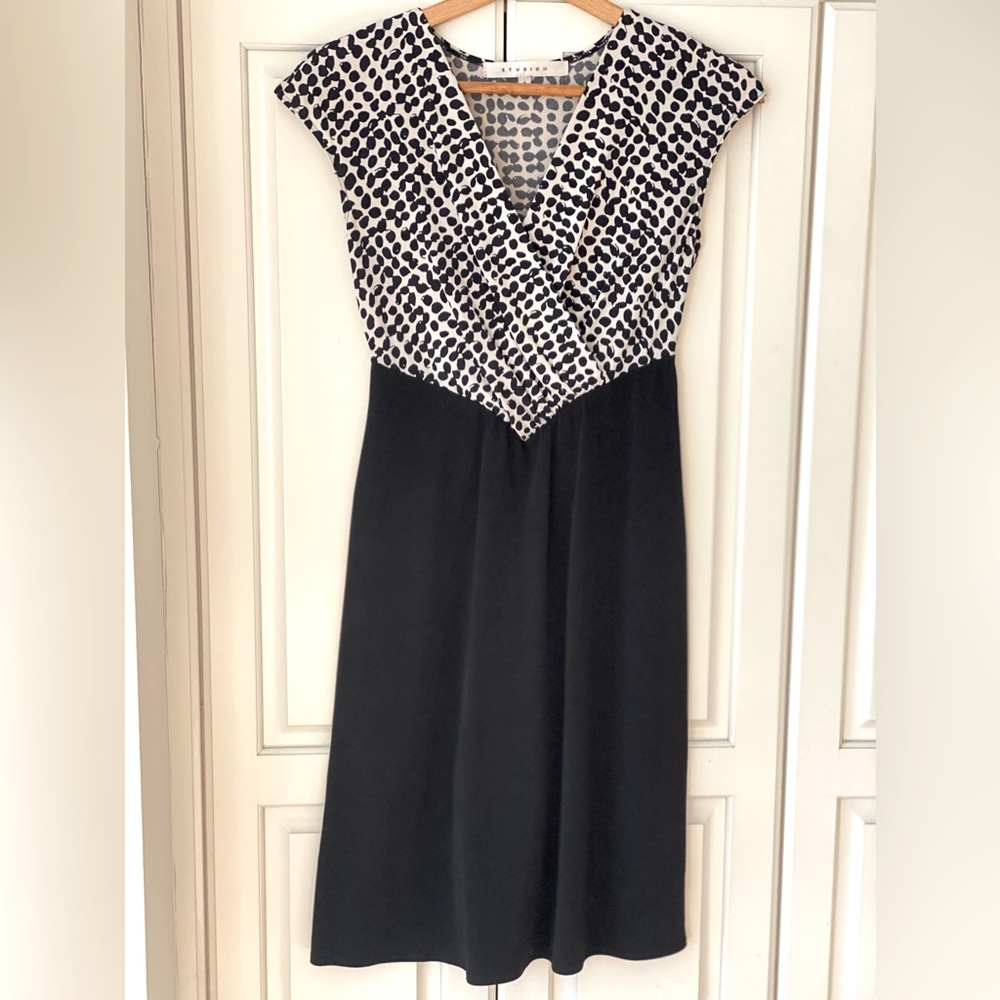 Studio M V-neck sleeveless Dress Black White Wrap top Size S
